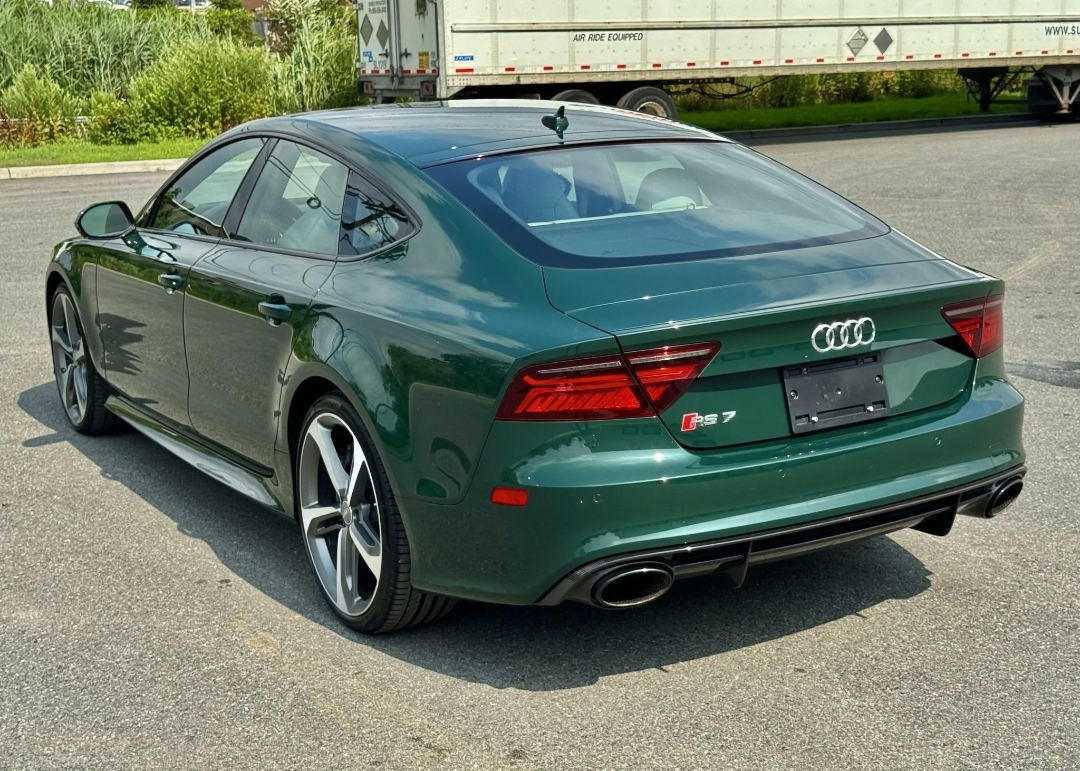 2016 AUDI RS7