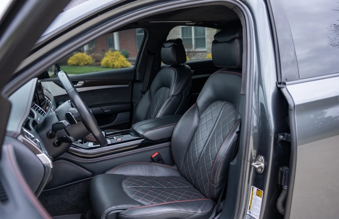 2017 AUDI S8