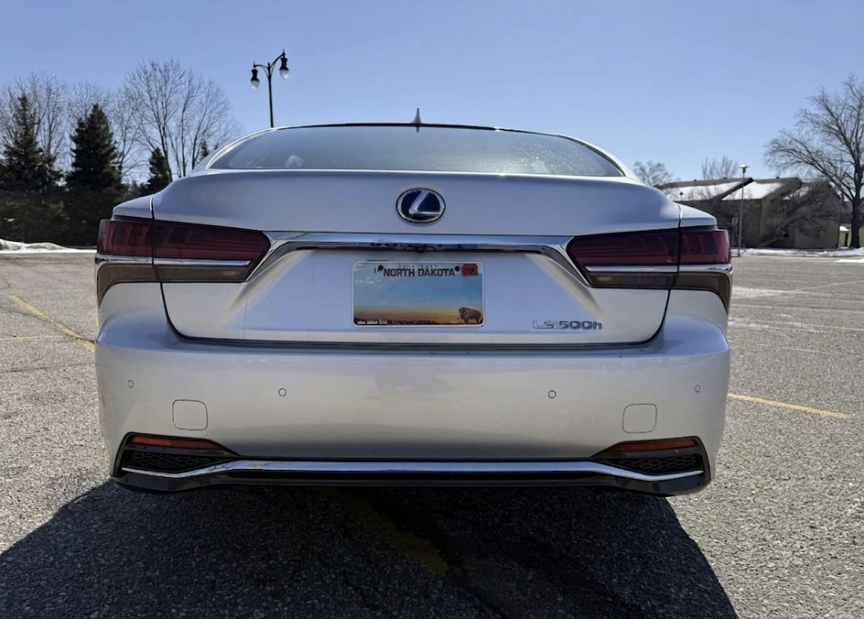 2018 LEXUS LS SEDAN