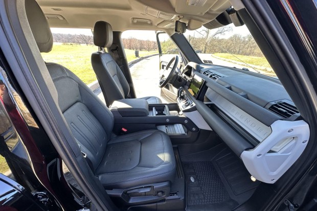 2022 LAND ROVER DEFENDER L663